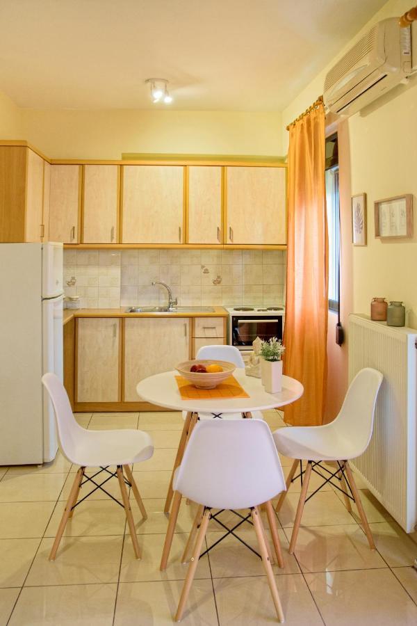 Sunny City Studio Appartement Kalamáta Buitenkant foto